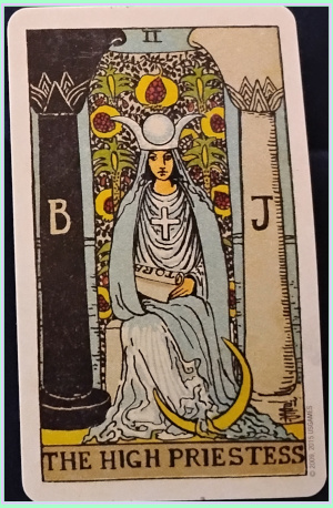 Tarot Card Meaning II - THE HIGH PRIESTESS