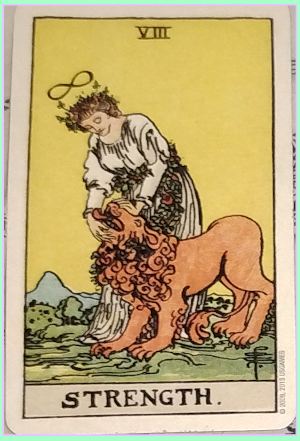 SMITH WAITE TAROT DECK - VIII STRENGTH
